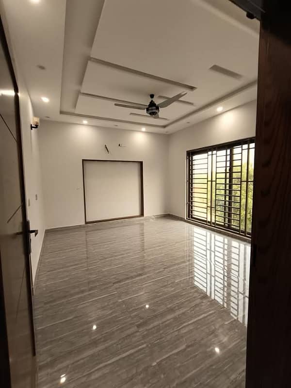 1 Kanal Luxury Bungalow For Sale In PCSIR Phase 2 25