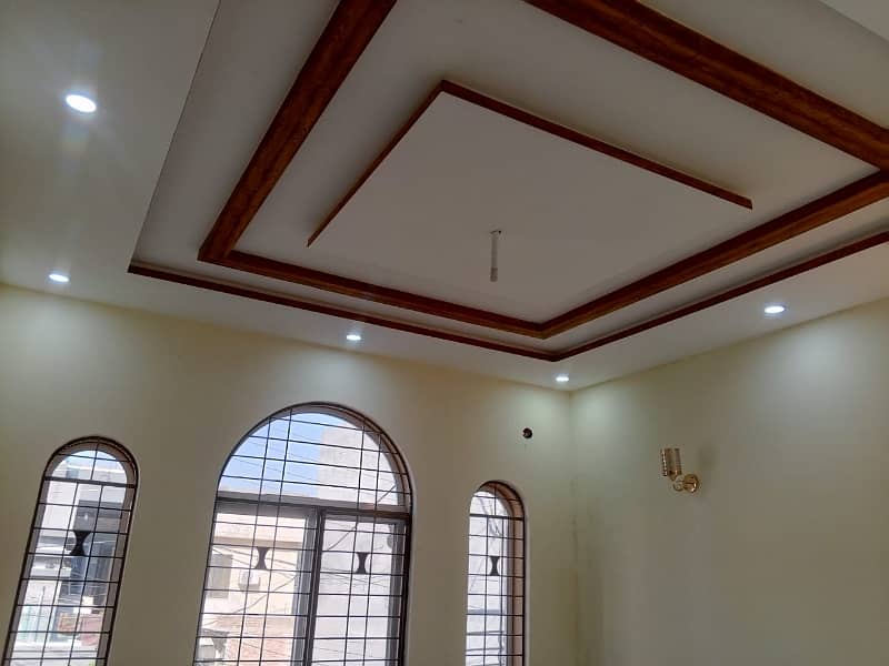 6 Marla Beautiful House Available For Sale In Johar Town 12