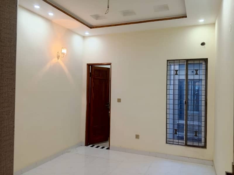 6 Marla Beautiful House Available For Sale In Johar Town 18