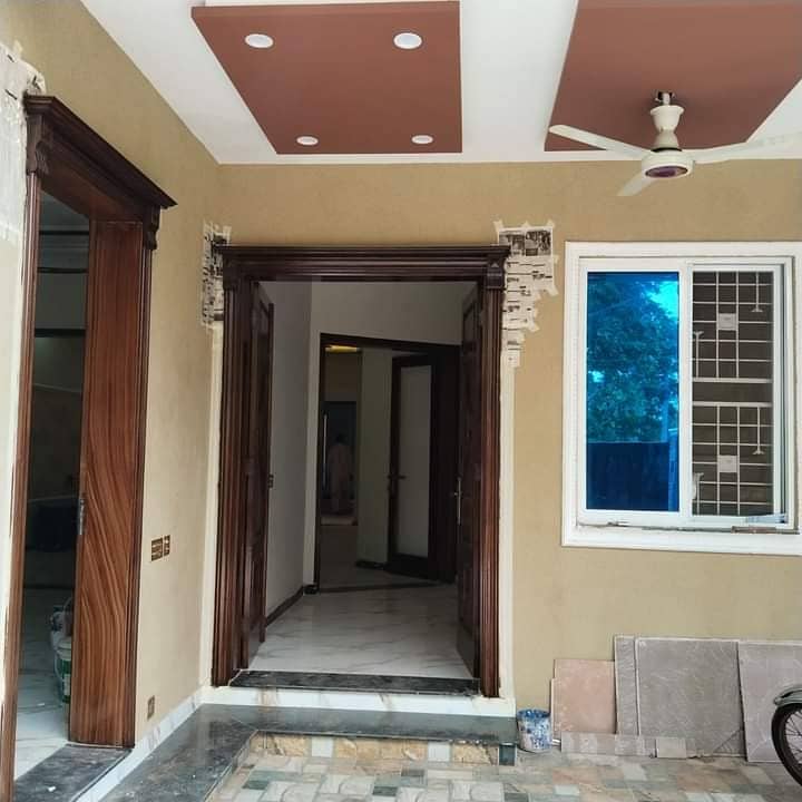 5 Marla Beautiful House Available For Sale In Johar Town 1