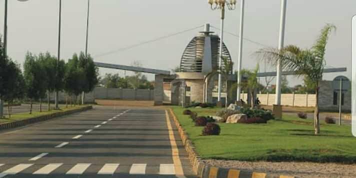 Open Form Low Budget 5 Marla Plot for Sale in D Extension Block Bahria Orchard Phase 2 Lahore 28