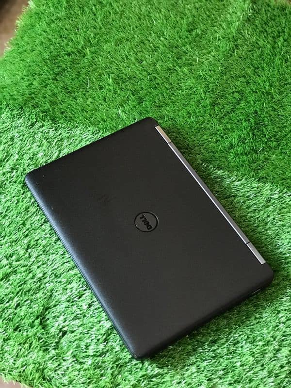 Dell Laptop, i5 4th Gen, 2 GB Graphic Card 2