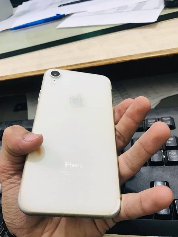 IPHONE XR dual approve 64gb 1