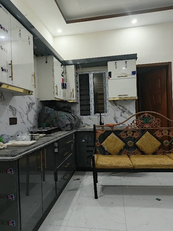 North Nazimabad Block D 3 Bed DD Huge Bed Rooms Near To Aslam Market 600 Yards Category 2