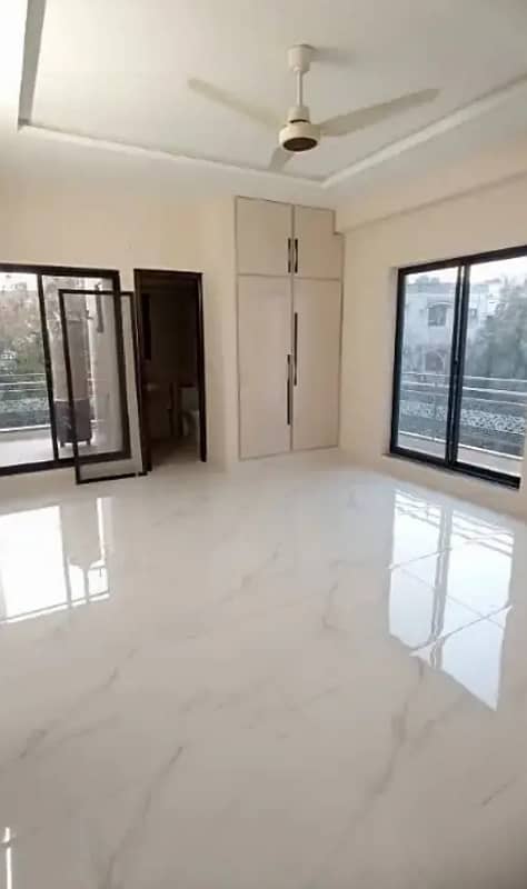 G-11/3 Warda Hamna Brand New Building 4 Flat For Sale 0