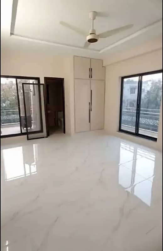 G-11/3 Warda Hamna Brand New Building 4 Flat For Sale 1