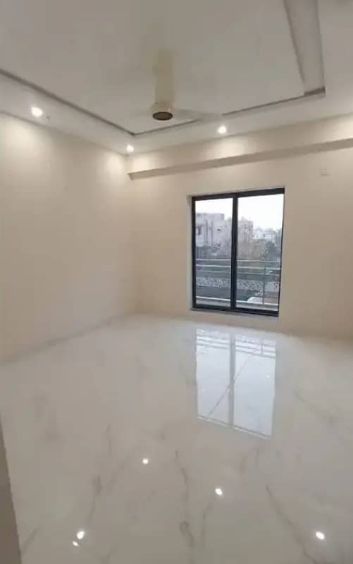 G-11/3 Warda Hamna Brand New Building 4 Flat For Sale 5