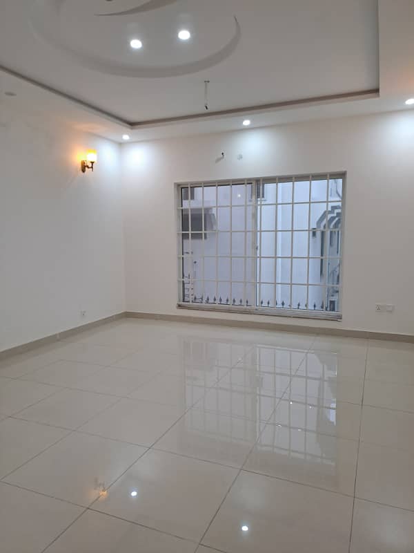 Valencia Housing Society Upper Portion For Rent 5