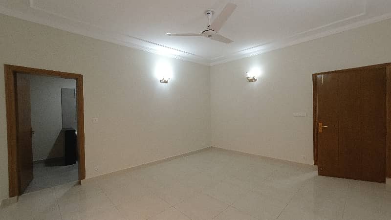 Ready To Buy A House 17 Marla In Askari 10 - Sector F 14