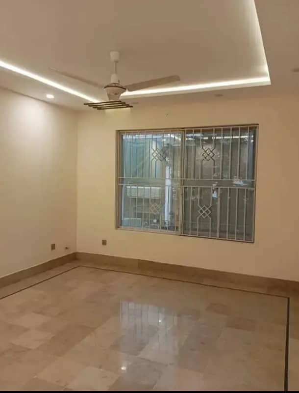 Fully Renovated 25*60 Double Story House For Rent 16