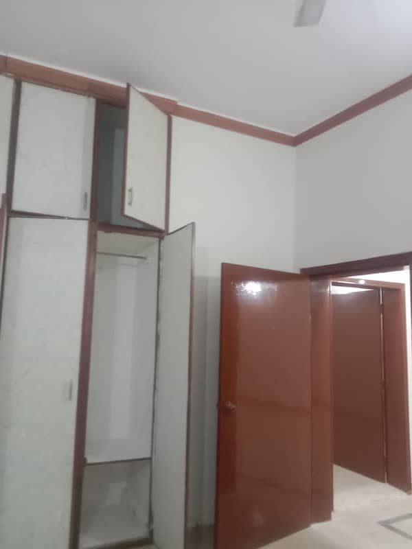 In Johar Town Phase 2 Lower Portion Sized 12 Marla For Rent 4