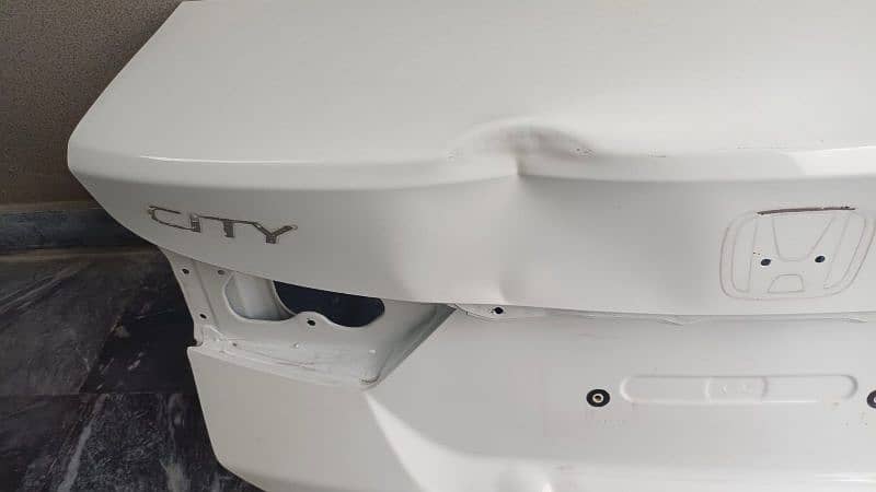 Honda City Car Trunk Lid/Diggi in White Colour (Model 2022) 2