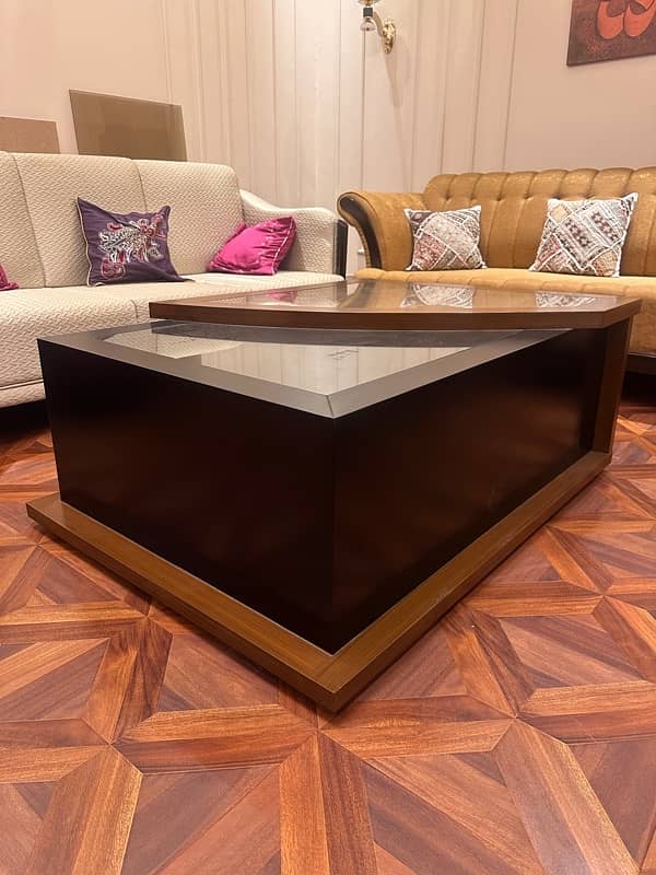 Coffee table / Center teble / Wooden table / Table 2