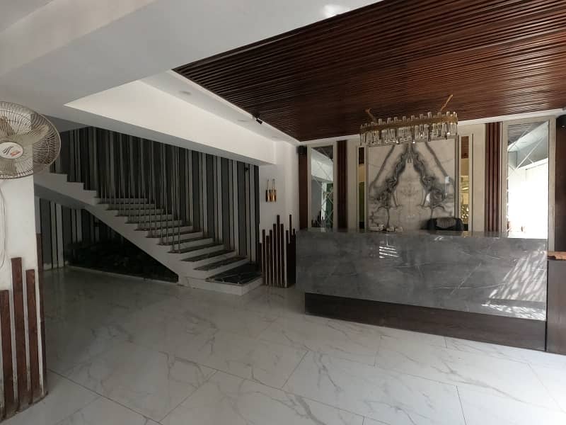 Prime Location 1000 Square Feet Flat For sale In North Nazimabad - Block M 3