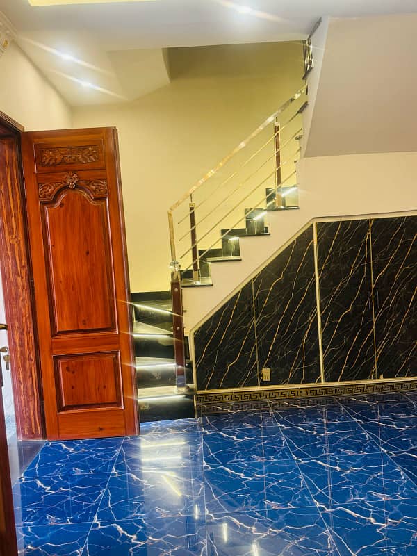 5 Marla Full luxary House Available for sale in lowest price in park view city lahore 15