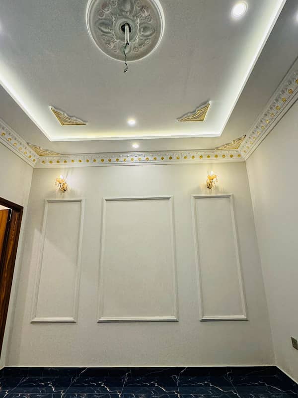 5 Marla Full luxary House Available for sale in lowest price in park view city lahore 16