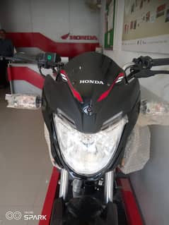 Honda CB 150F 2025