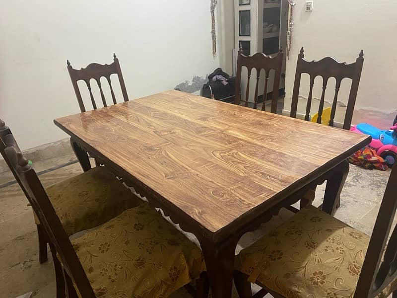 Dining table set with six pure wooden chairs… 3