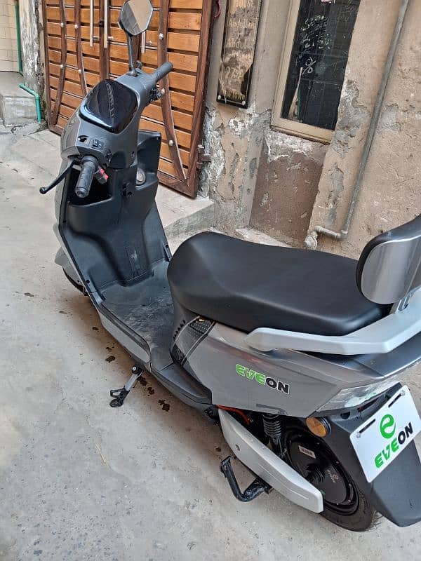 Brand new Electric Scooty for sale 9