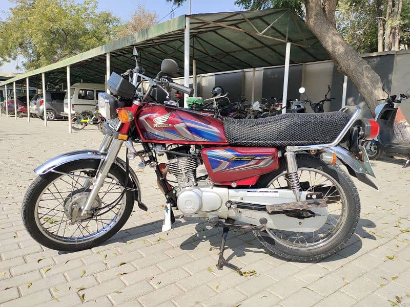 Honda CG 125 2022 Model Lush Condition 4