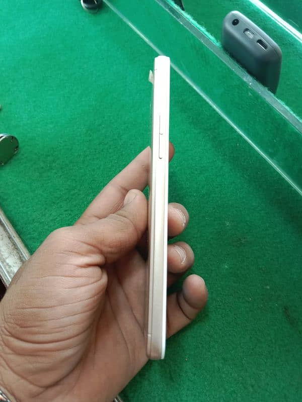 oppo A57 3