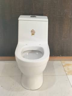 Toilet Commode ( brand new )