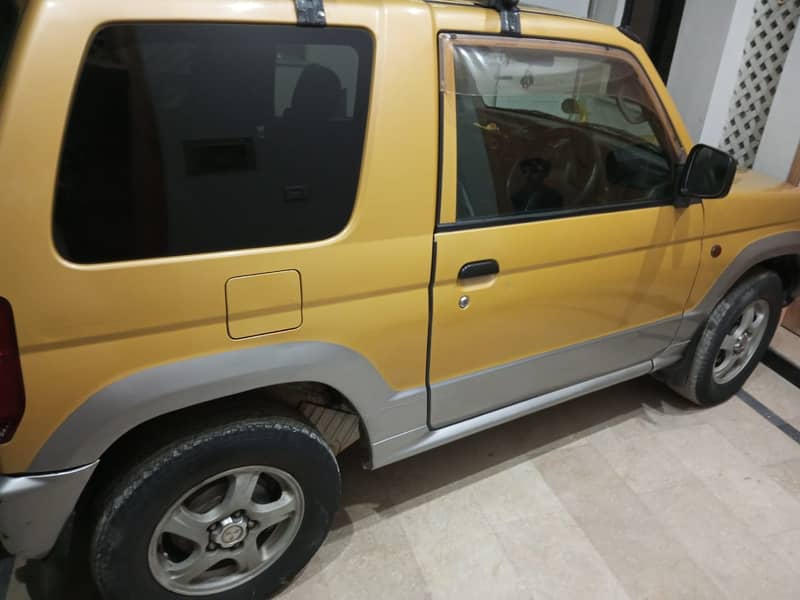 Mitsubishi Pajero Mini 1999 1