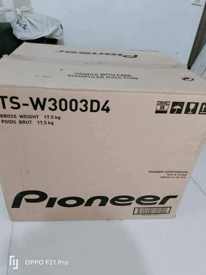 Pioneer W3003d4 Woofers 0