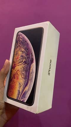 iphone xs max dual sim with box and charger