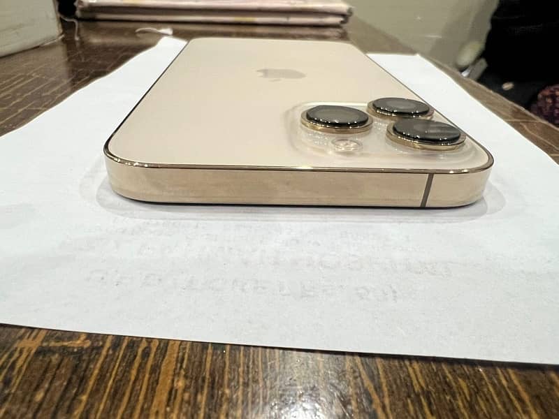 iphone 13 pro max golden color 512 gb pta apporved 1