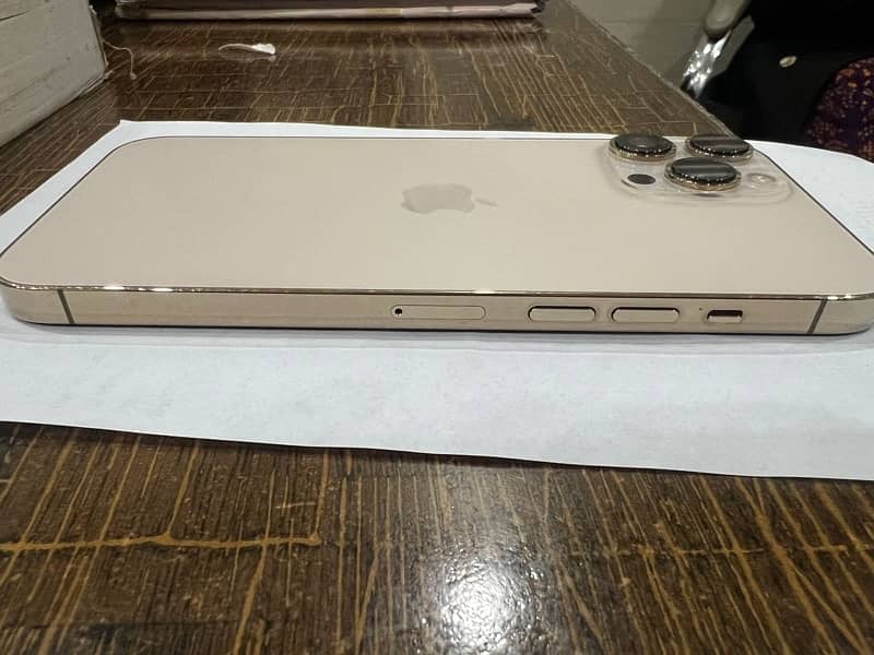 iphone 13 pro max golden color 512 gb pta apporved 3