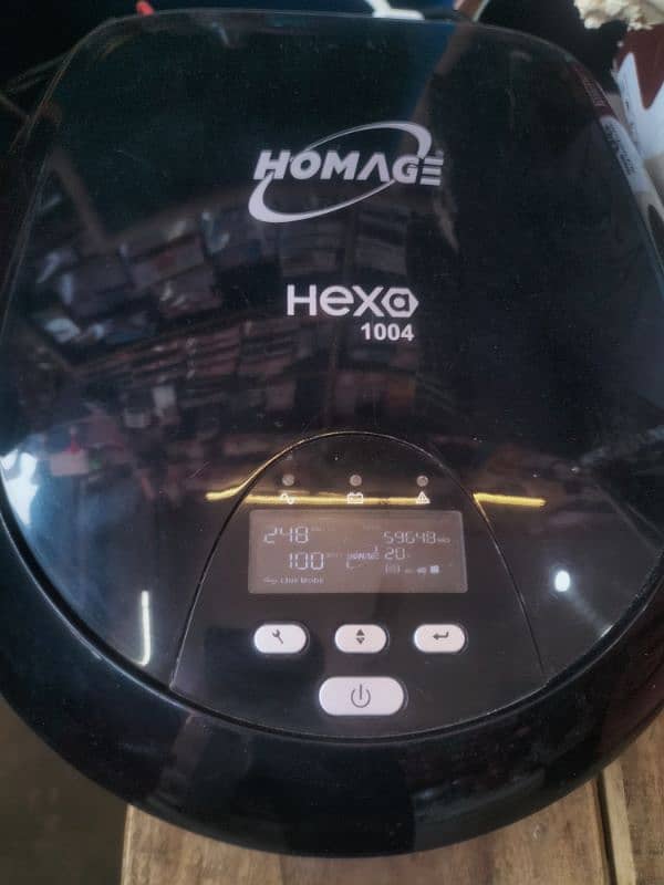 Homage ups 700 watt good condition 1