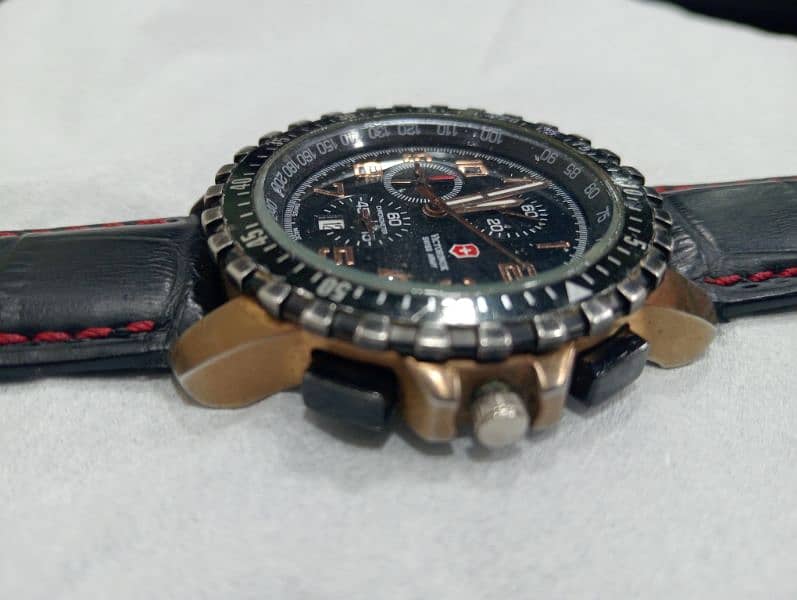 Swiss Army chronograph watch for men 2