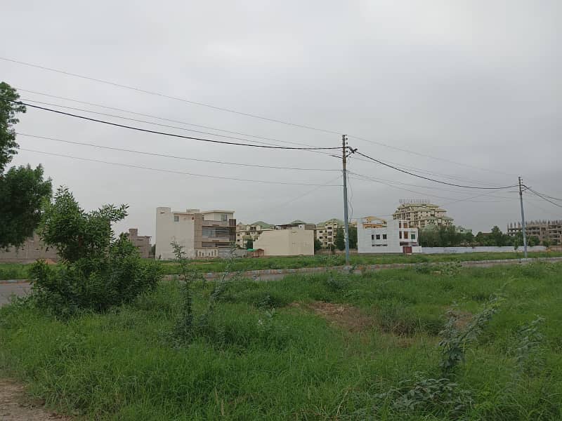 Residential Plot In Saadi Garden Block 4 For Sale 6