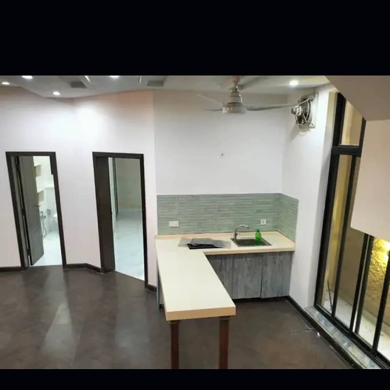 10 Marla House For Sale In Paragon City Lahore 14