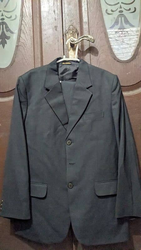 Men pent coat for sale in new condition 0