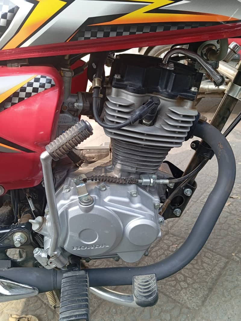 Honda CG 125 2025 4