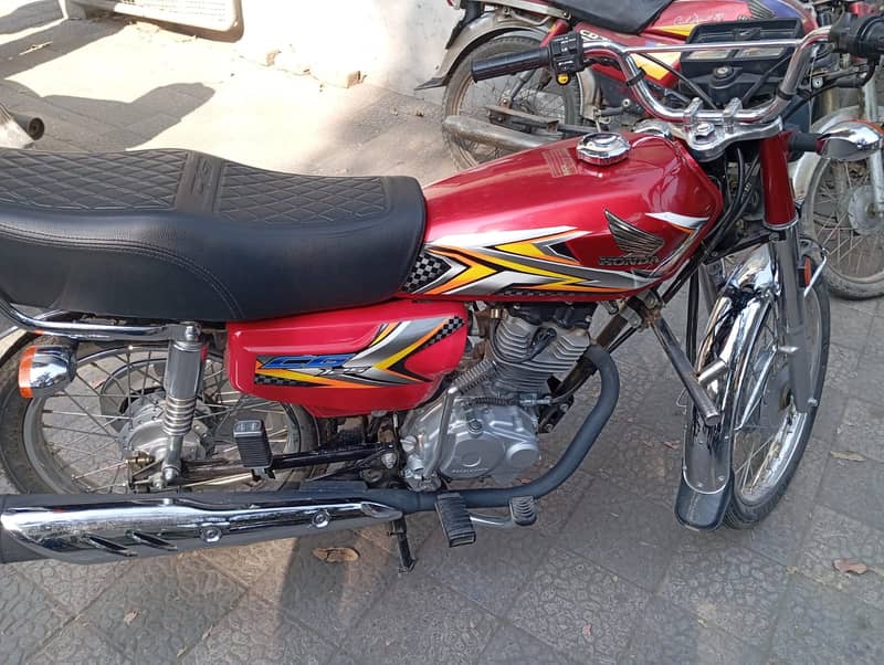 Honda CG 125 2025 5