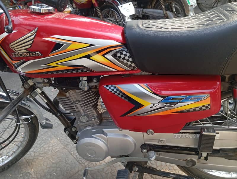 Honda CG 125 2025 7