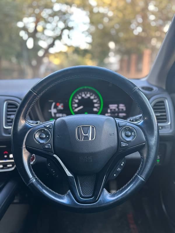 Honda Vezel 2016 9