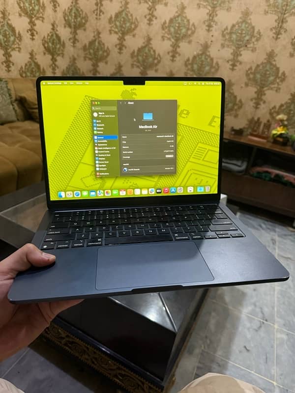 Macbook air m2  midnight 8/256gb 5