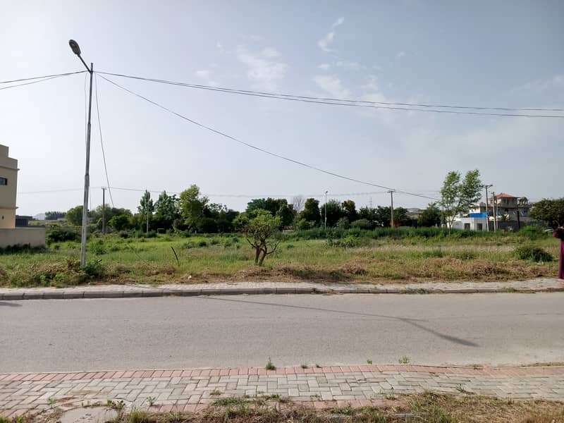 1 Kanal (500 Sq Yard. ) Residential plot for sale 2