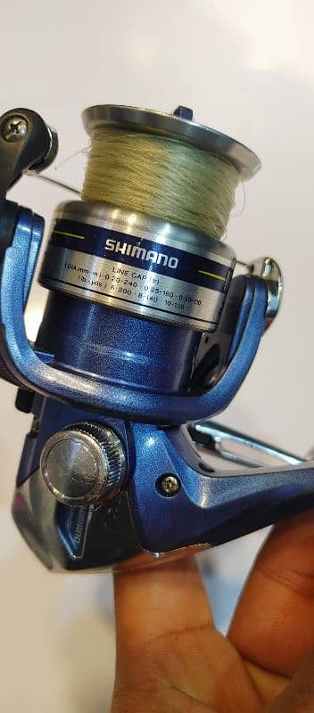 Orignal Shimano Nexave 2500FC spinning reel for fishing. 1