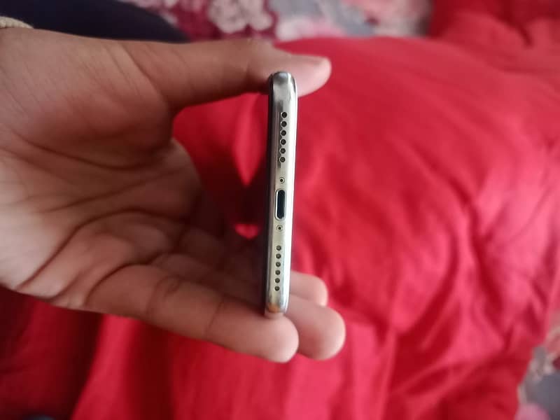 iphone x  256gb pta approved 0