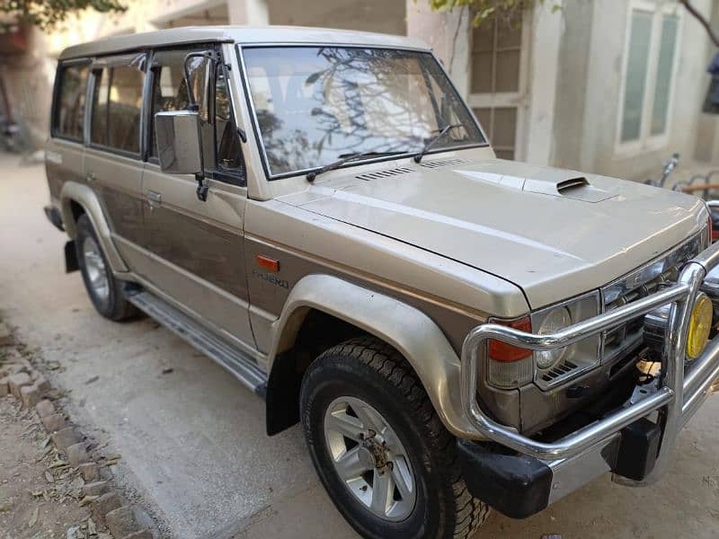 Mitsubishi Pajero Exceed1986 regd 2023. 12