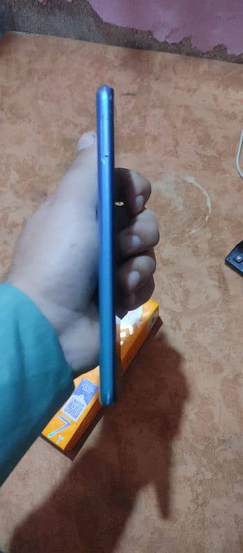 tecno spark 7t 4+64gb with box only 6