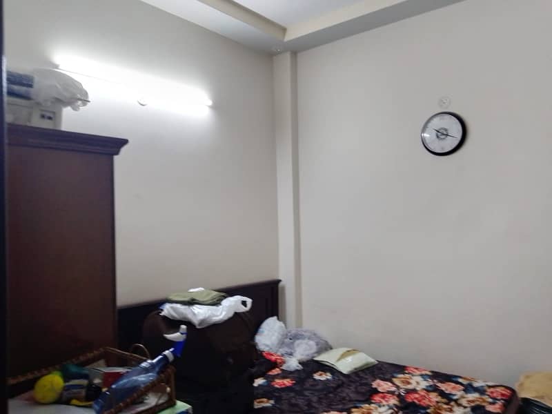 As good as new Ground Floor 3 Bed DD flat for sale in Punjabi Saudagar sec. 25-A 15