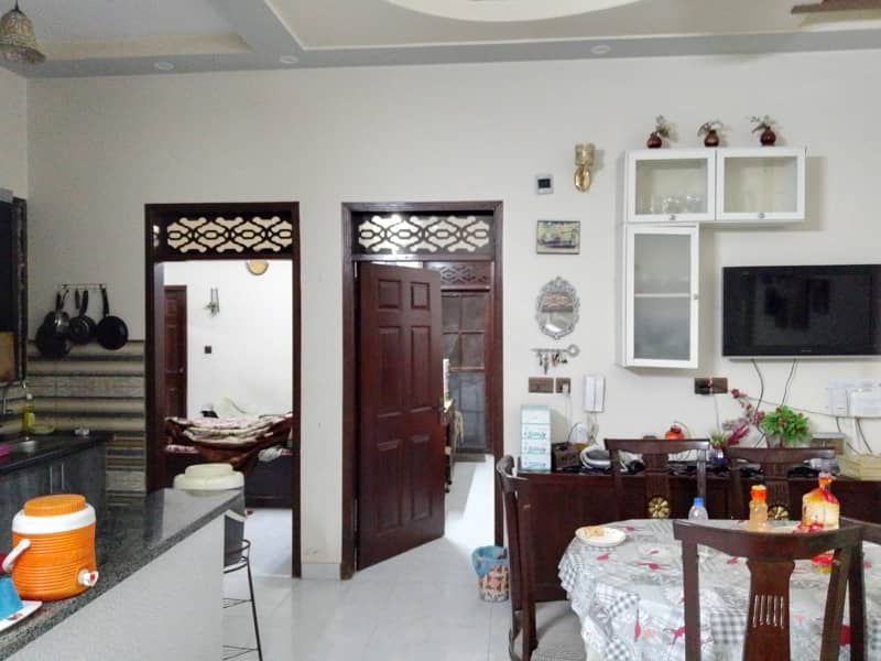 As good as new Ground Floor 3 Bed DD flat for sale in Punjabi Saudagar sec. 25-A 18