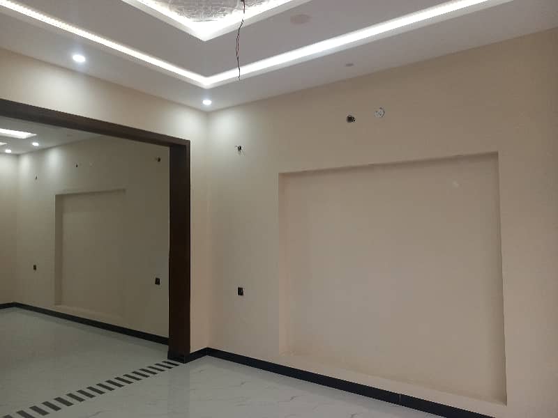 Prime Location House Of 8 Marla Available For sale In Bahria Nasheman - Zinia 10