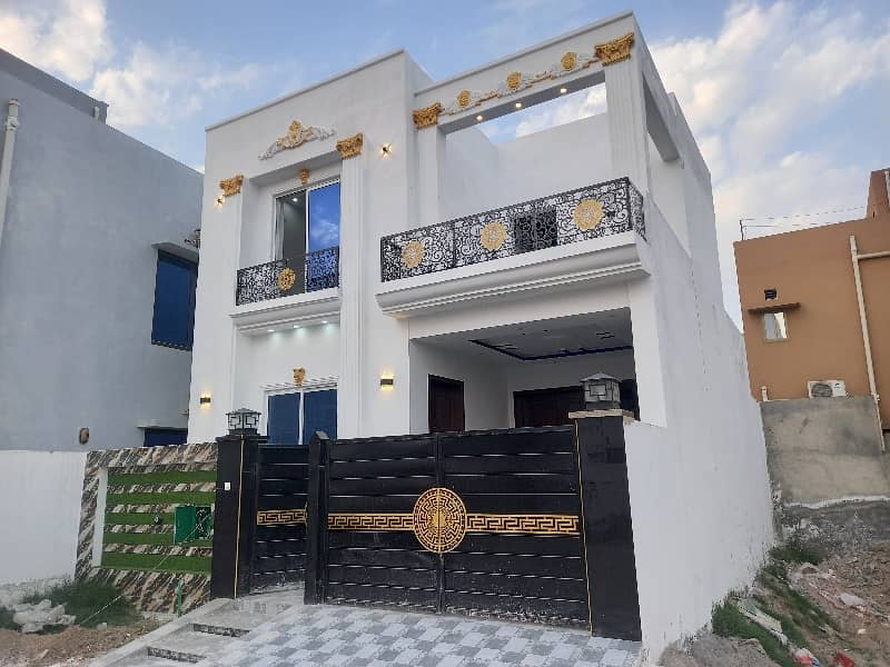 Investors Should sale This Prime Location House Located Ideally In Bahria Nasheman 3